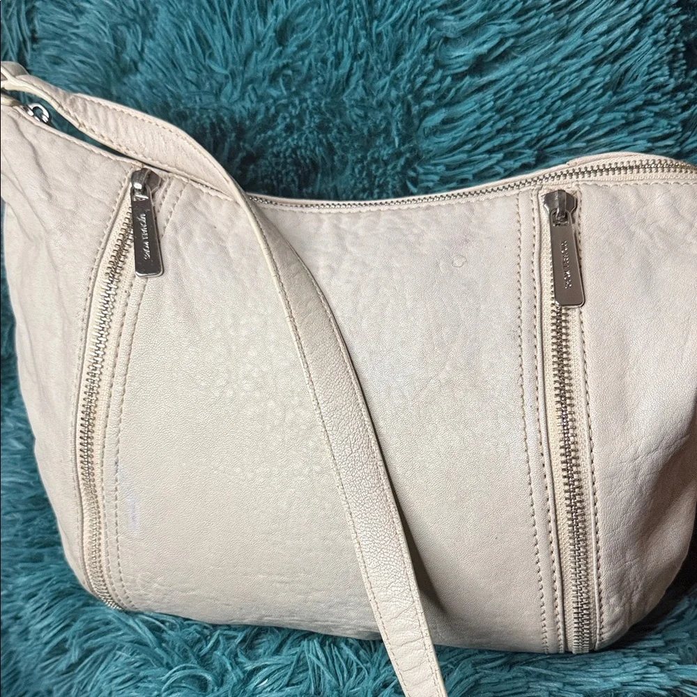Michael Kors Cream Leather Crossbody Shoulder Bag with Dual Zips - Picture 2 of 7